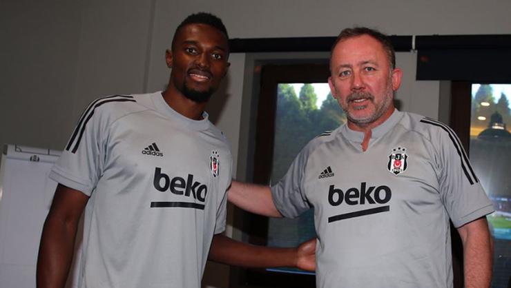 Mensah PAOK Maçına Doğru!!!