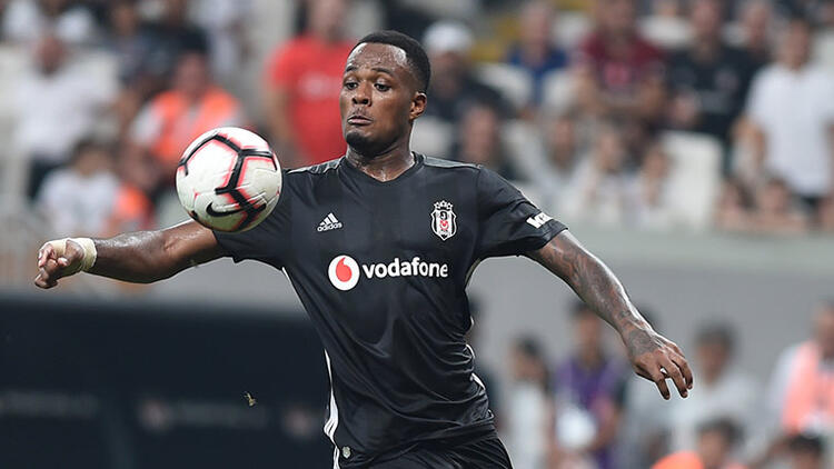 Larin Beşiktaş’ta Kaldı