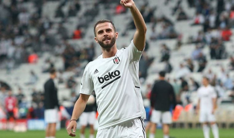 Gözler Pjanic’te