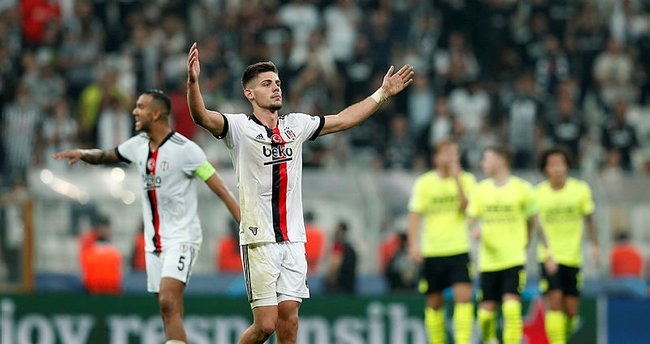 650x344-francisco-monterodan-dortmund-aciklamasi-bu-hatalari-yaptiginiz-zaman-maalesef-affetmiyorlar-1631732887155
