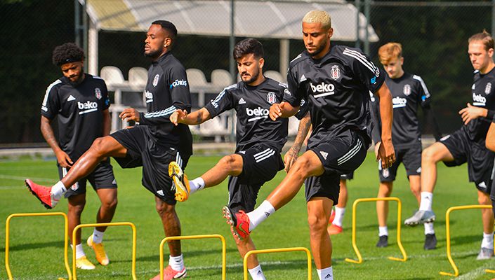 Beşiktaş’ta Vida ve Ghezzal, Antalya kampına katıldı