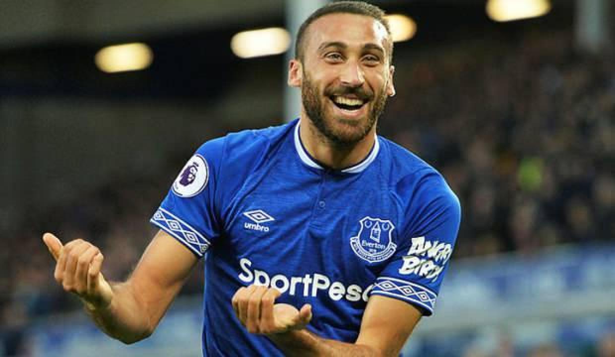 Cenk Tosun Galatasaray-Beşiktaş derbisini izlemeye geliyor