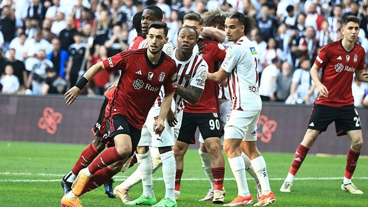 Beşiktaş, taraftarına puan kaybıyla veda etti