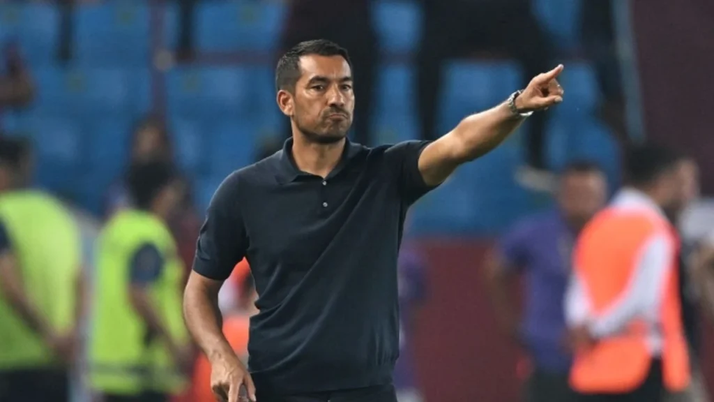 Van Bronckhorst: “İki puan kaybeden tarafız”