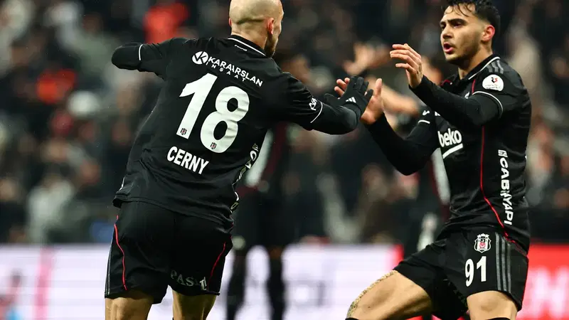 Mustafa Erhan Hekimoğlu: ”Yüreğimi koydum ortaya…”