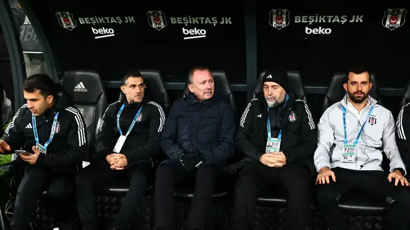 ”Şu ana kadar 7 oyuncu alabilirdik ama sakin olmak lazım…”