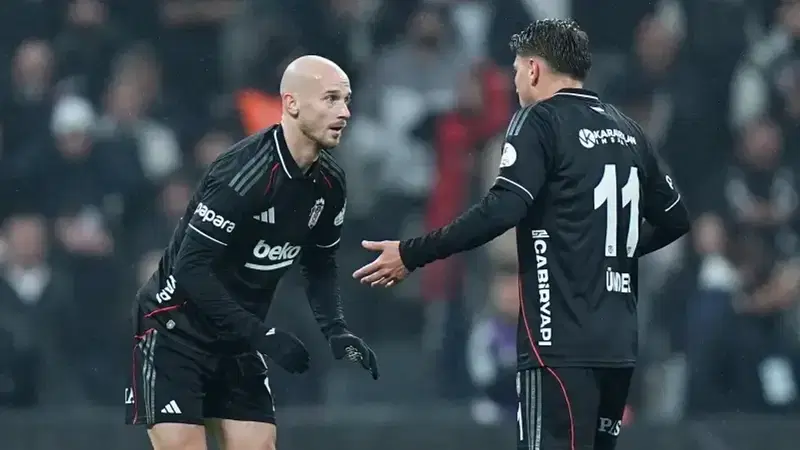 ”Ne değişti de Beşiktaş her şeyini vererek oynuyor?”