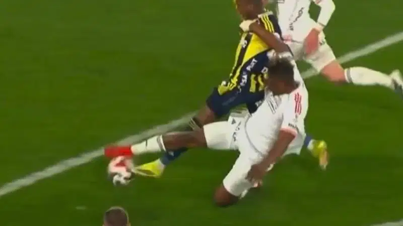 Ahmet Çakar’dan flaş penaltı yorumu!