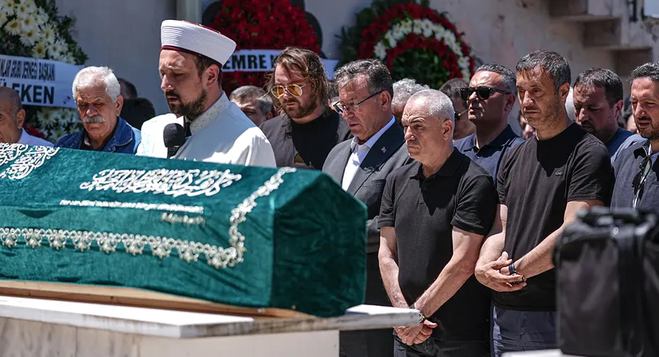 Rıza Hoca’yı yalnız bırakmadılar